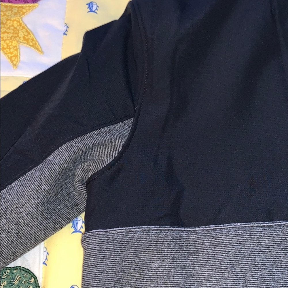Under Armour fleece pullover - Picture 10 of 14